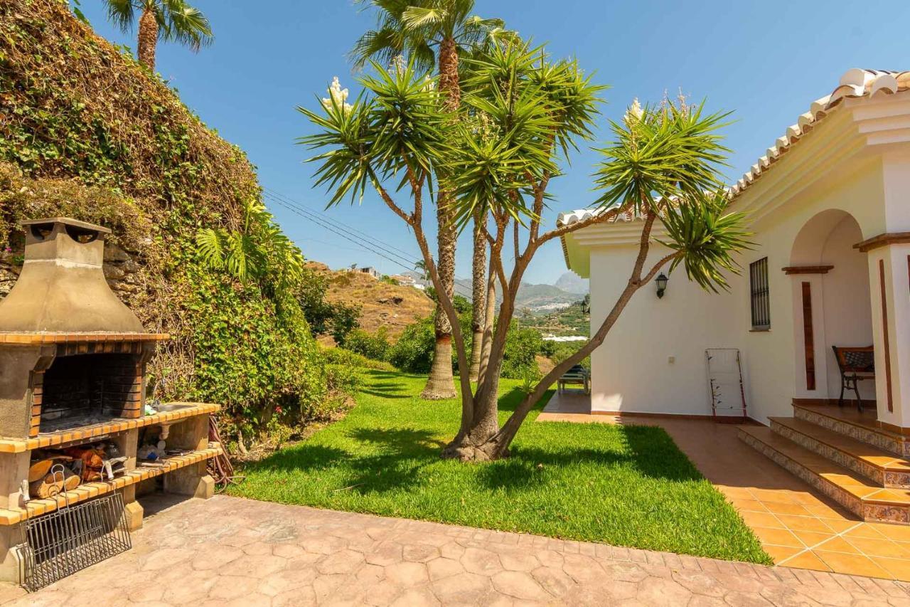 Villa Andalucia: Cerca De Todo, Intimidad Y Espacio Нерха Экстерьер фото