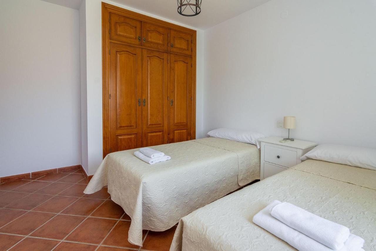 Villa Andalucia: Cerca De Todo, Intimidad Y Espacio Нерха Экстерьер фото