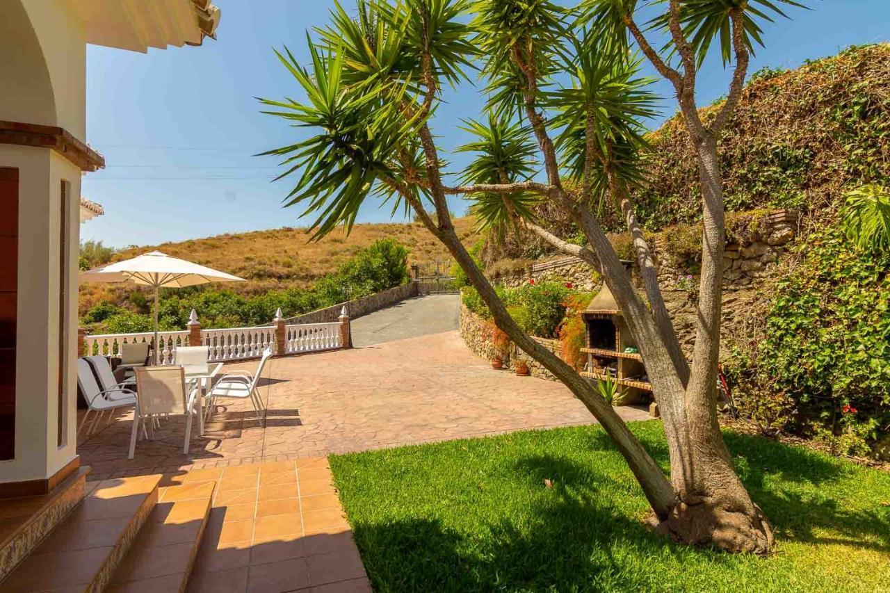 Villa Andalucia: Cerca De Todo, Intimidad Y Espacio Нерха Экстерьер фото