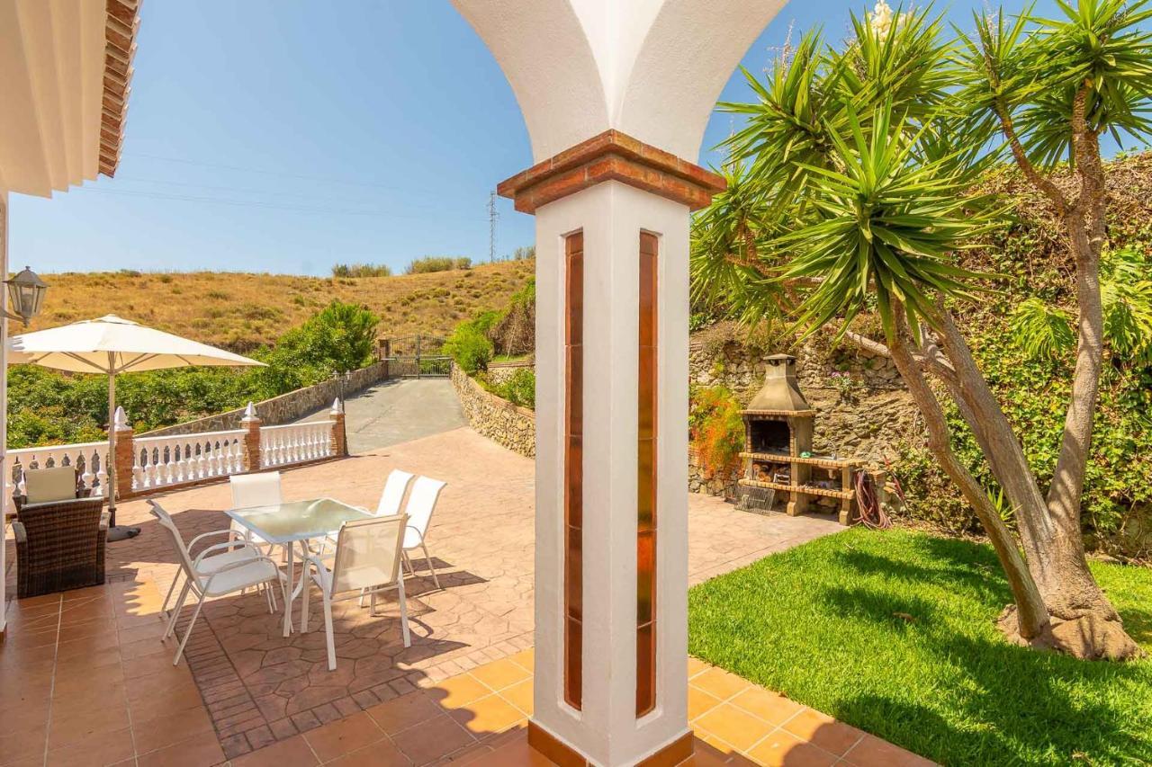Villa Andalucia: Cerca De Todo, Intimidad Y Espacio Нерха Экстерьер фото