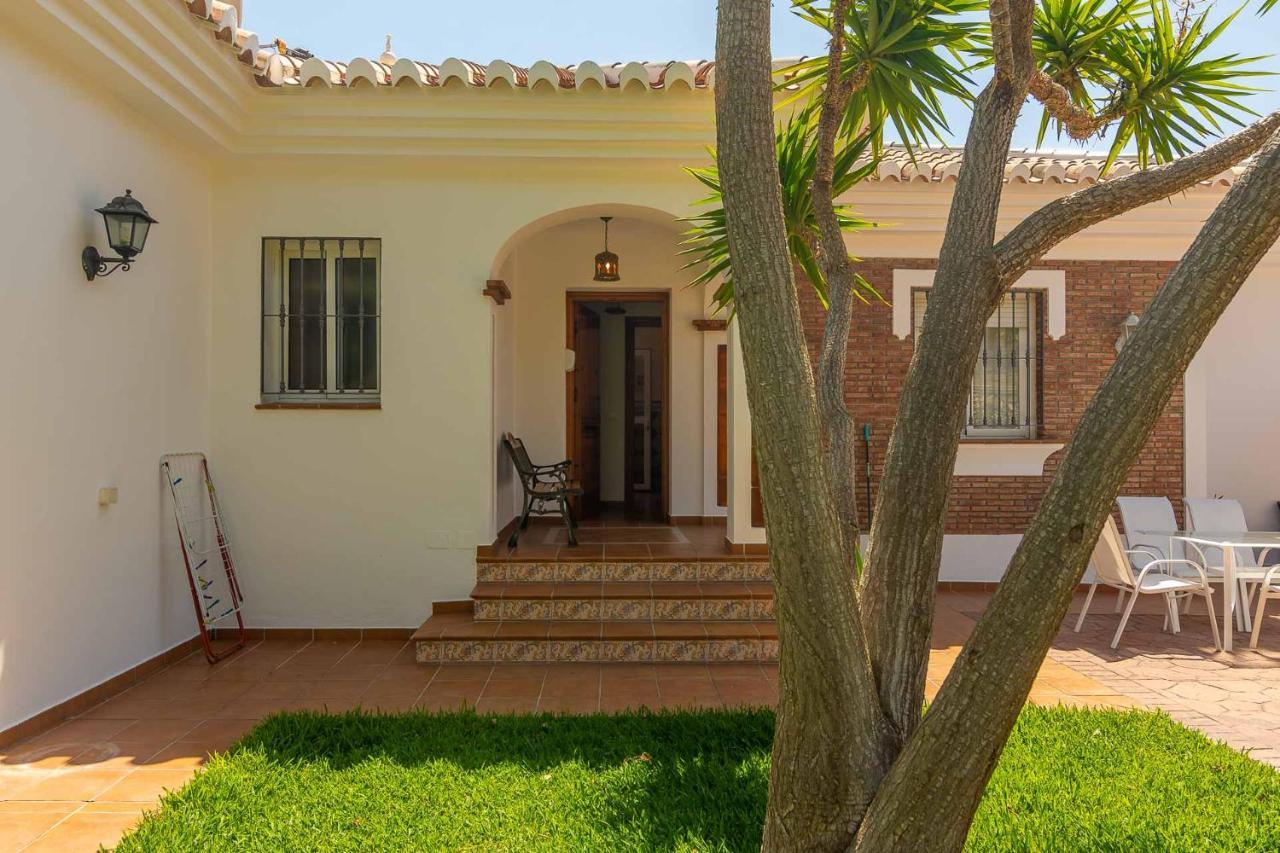 Villa Andalucia: Cerca De Todo, Intimidad Y Espacio Нерха Экстерьер фото