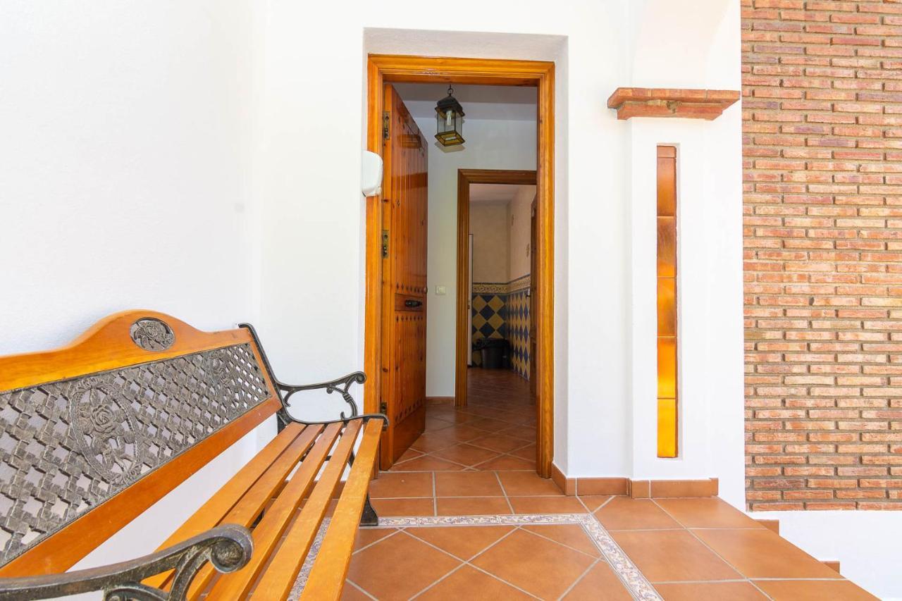 Villa Andalucia: Cerca De Todo, Intimidad Y Espacio Нерха Экстерьер фото
