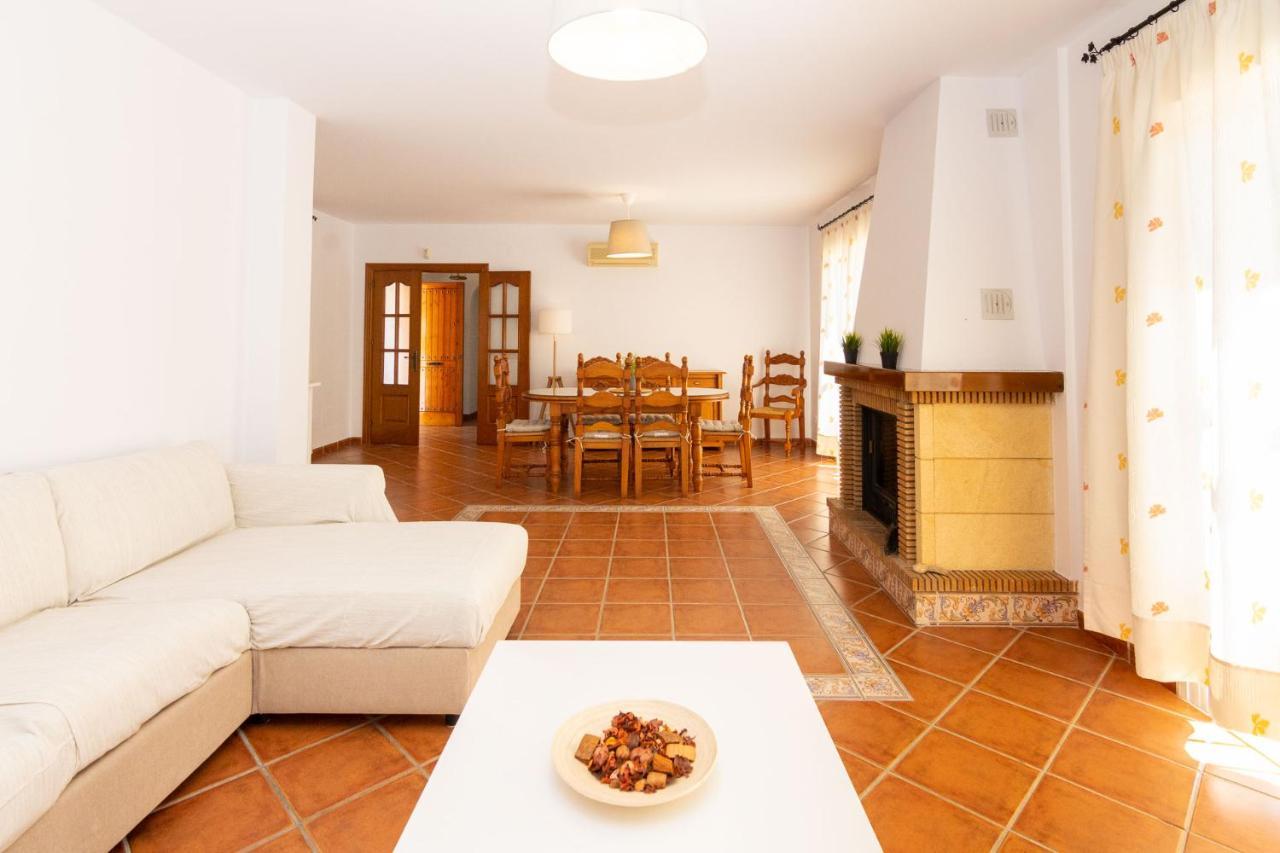 Villa Andalucia: Cerca De Todo, Intimidad Y Espacio Нерха Экстерьер фото