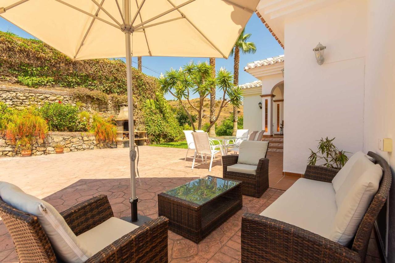 Villa Andalucia: Cerca De Todo, Intimidad Y Espacio Нерха Экстерьер фото