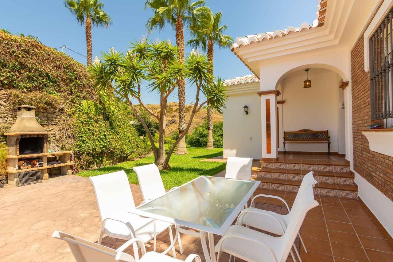 Villa Andalucia: Cerca De Todo, Intimidad Y Espacio Нерха Экстерьер фото
