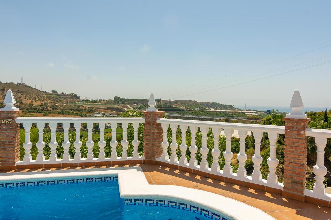 Villa Andalucia: Cerca De Todo, Intimidad Y Espacio Нерха Экстерьер фото